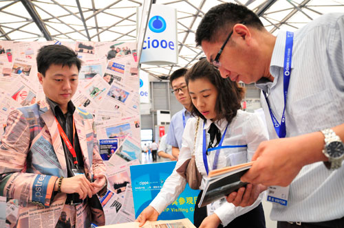 First Day Visitor Account of cippe Shanghai2012 Hits New High(圖2)